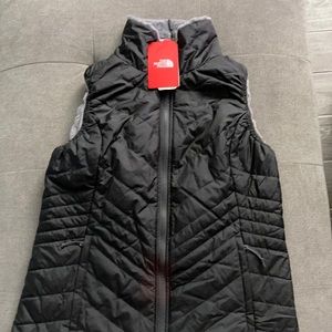 The North Face Mossbud Rev Vest